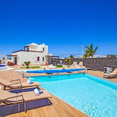Rubi Playa Blanca (Lanzarote)