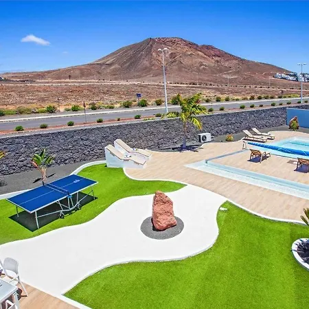 Rubí Villa